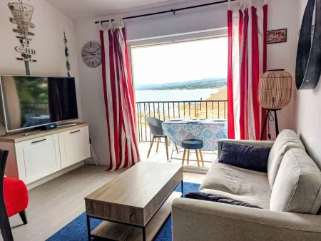 Maison La Corniche – vue mer et port, à 50 m de la plage : photo 3