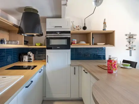 Maison La Corniche – vue mer et port, à 50 m de la plage : photo 6