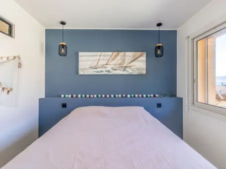 Maison La Corniche – vue mer et port, à 50 m de la plage : photo 9