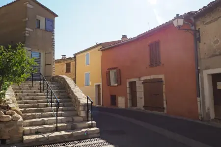 Ferienhaus in Sainte-Croix-du-Verdon, Maison Village Pittoresque Vue Lac - Photo 29
