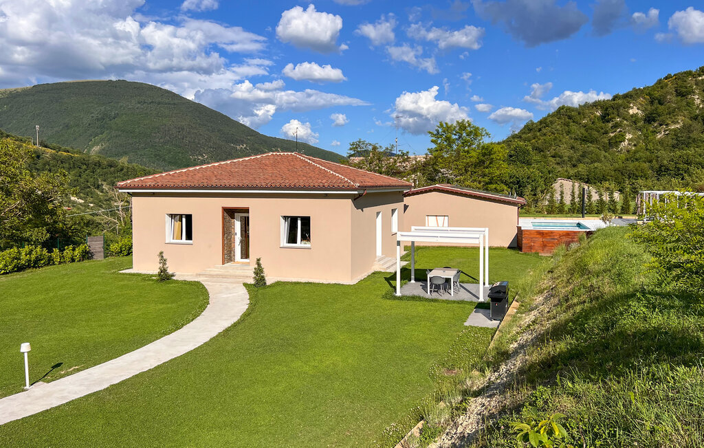 Maison 100 m² Piobbico, piscine privée et vue panoramique - Photo 2