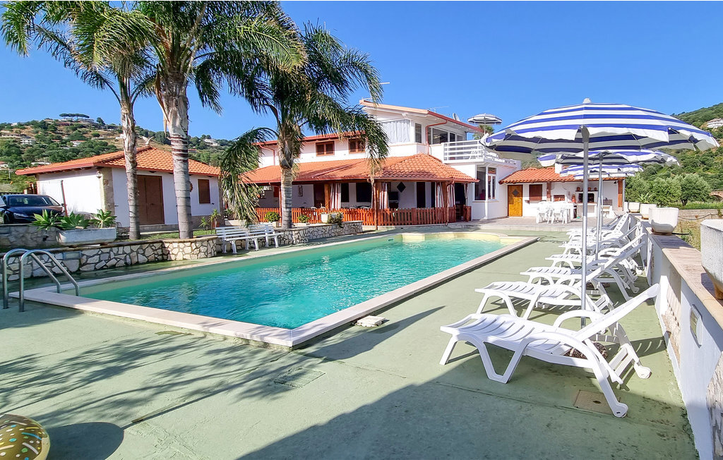 Maison 6 chambres vue mer à Ricadi, piscine privée - Photo 1
