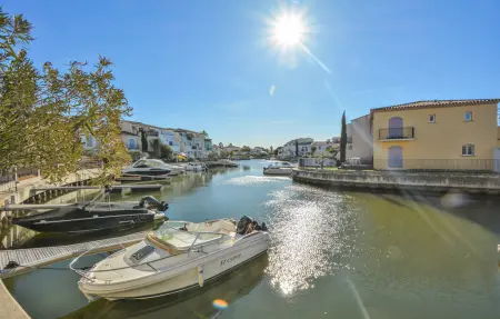 Maison 3 chambres avec jardin et vue sur canal à Aigues-Mortes : photo 8