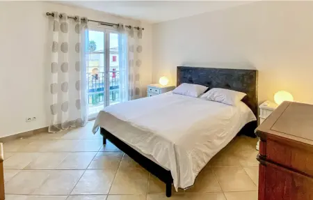 Maison 3 chambres avec jardin et vue sur canal à Aigues-Mortes : photo 19