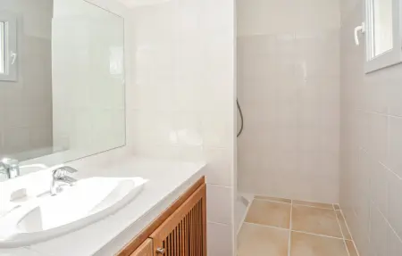 Maison 3 chambres avec jardin et vue sur canal à Aigues-Mortes : photo 24