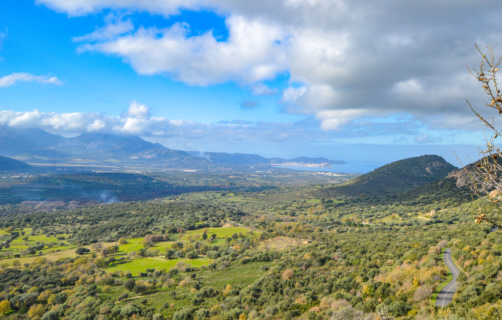 Maison de 3 chambres en Corse avec vue montagne - Photo 9
