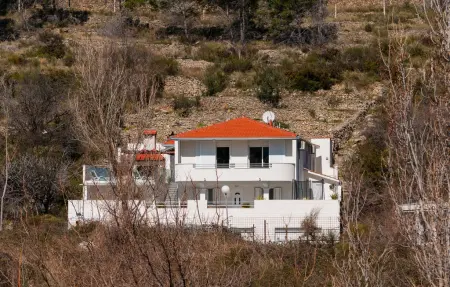 Maison 8 personnes à Zrnovnica - Photo 11