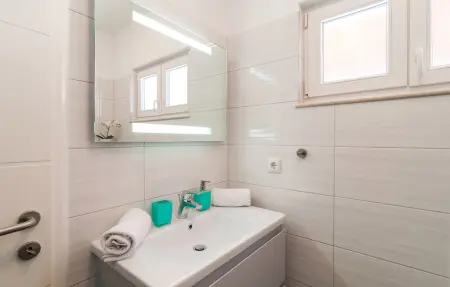 Maison 8 personnes à Zrnovnica - Photo 31