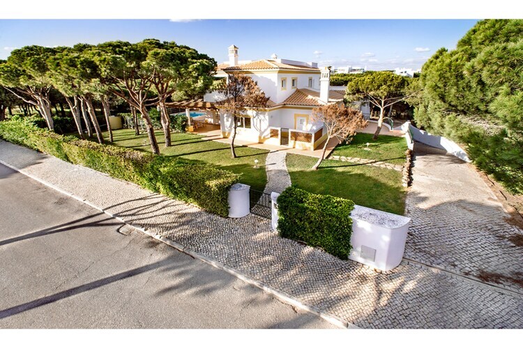 Praia Verde, Grande villa avec piscine privée à distance de marche de la plage - Photo 30