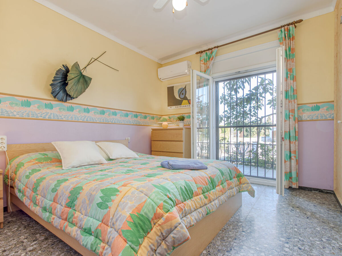 Maison Erbanozi avec piscine à Empuriabrava - Photo 5