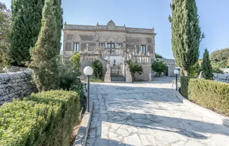 Villa historique 6 chambres avec piscine à Modica : photo 17