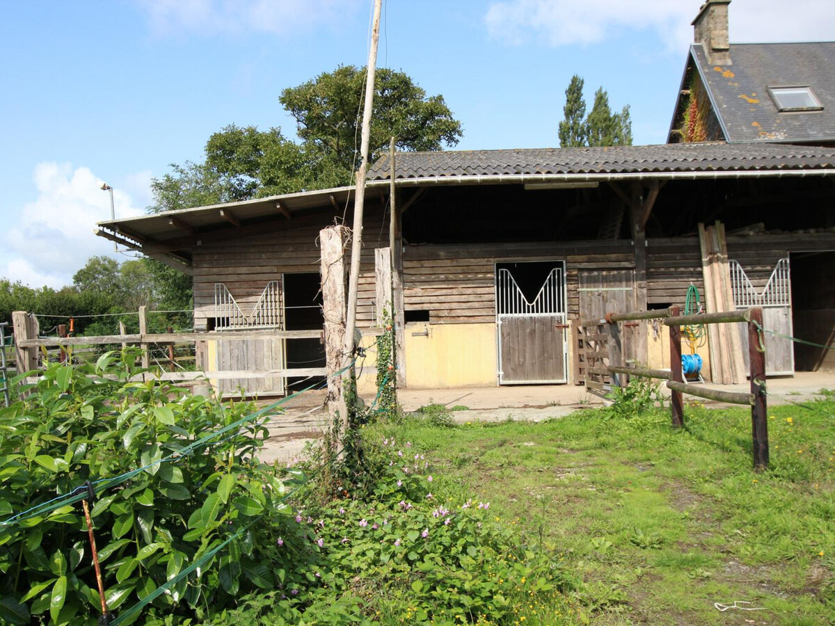 Maison 3 niveaux avec box chevaux à Cambernon - Photo 11