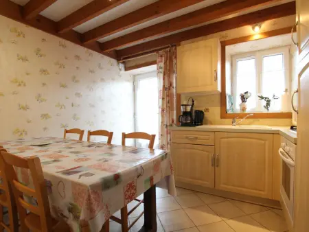 Charmante maison à La Hague avec cheminée et cour privée - Photo 1