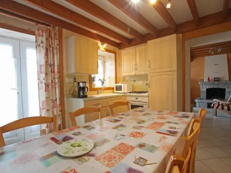 Charmante maison à La Hague avec cheminée et cour privée - Photo 2