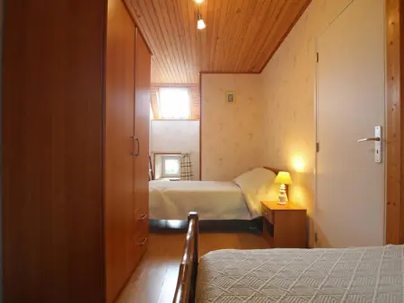 Charmante maison à La Hague avec cheminée et cour privée - Photo 8