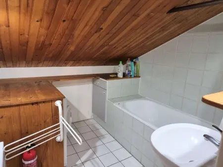 Chalet spacieux 18 pers. avec jardin, 7 chambres, cheminées, animaux admis - Saint-Michel-de-Chaillol : photo 12