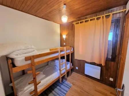 Chalet spacieux 18 pers. avec jardin, 7 chambres, cheminées, animaux admis - Saint-Michel-de-Chaillol : photo 18