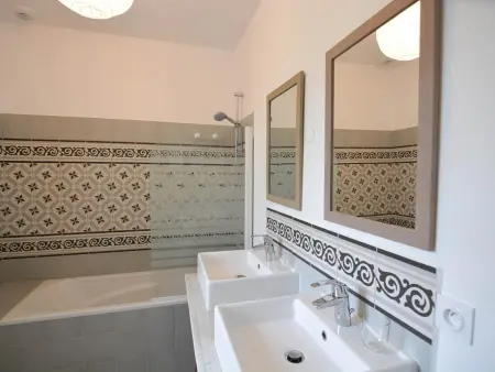 Château XVe avec piscine chauffée, spa et jardin à Saint-Bauld : photo 23