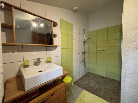 Gîte Écologique Confortable avec Jardin et Animaux Acceptés - Photo 18