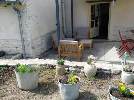 Gîte Écologique Confortable avec Jardin et Animaux Acceptés - Photo 23