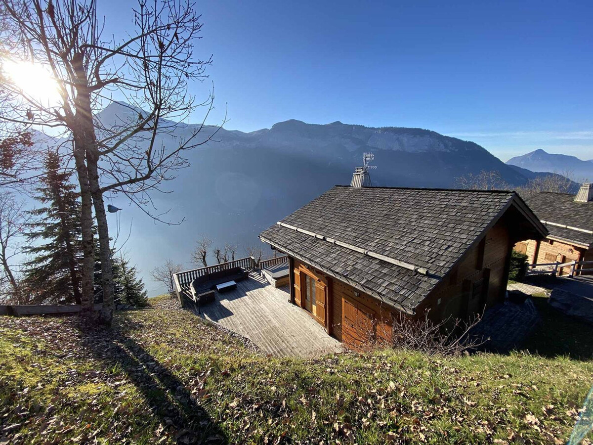 Chalet 3 chambres aux Carroz, terrasse panoramique sud - Photo 1