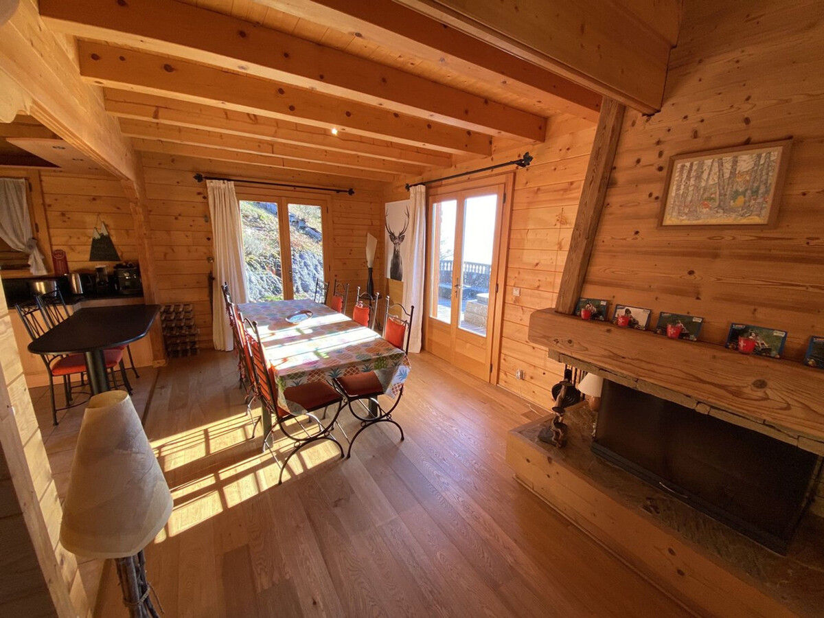 Chalet 3 chambres aux Carroz, terrasse panoramique sud - Photo 2