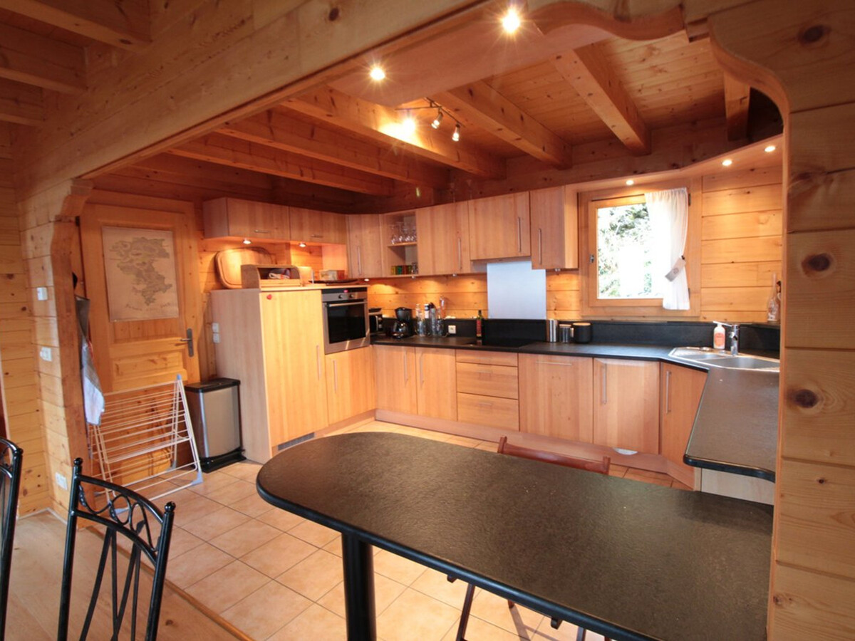 Chalet 3 chambres aux Carroz, terrasse panoramique sud - Photo 5
