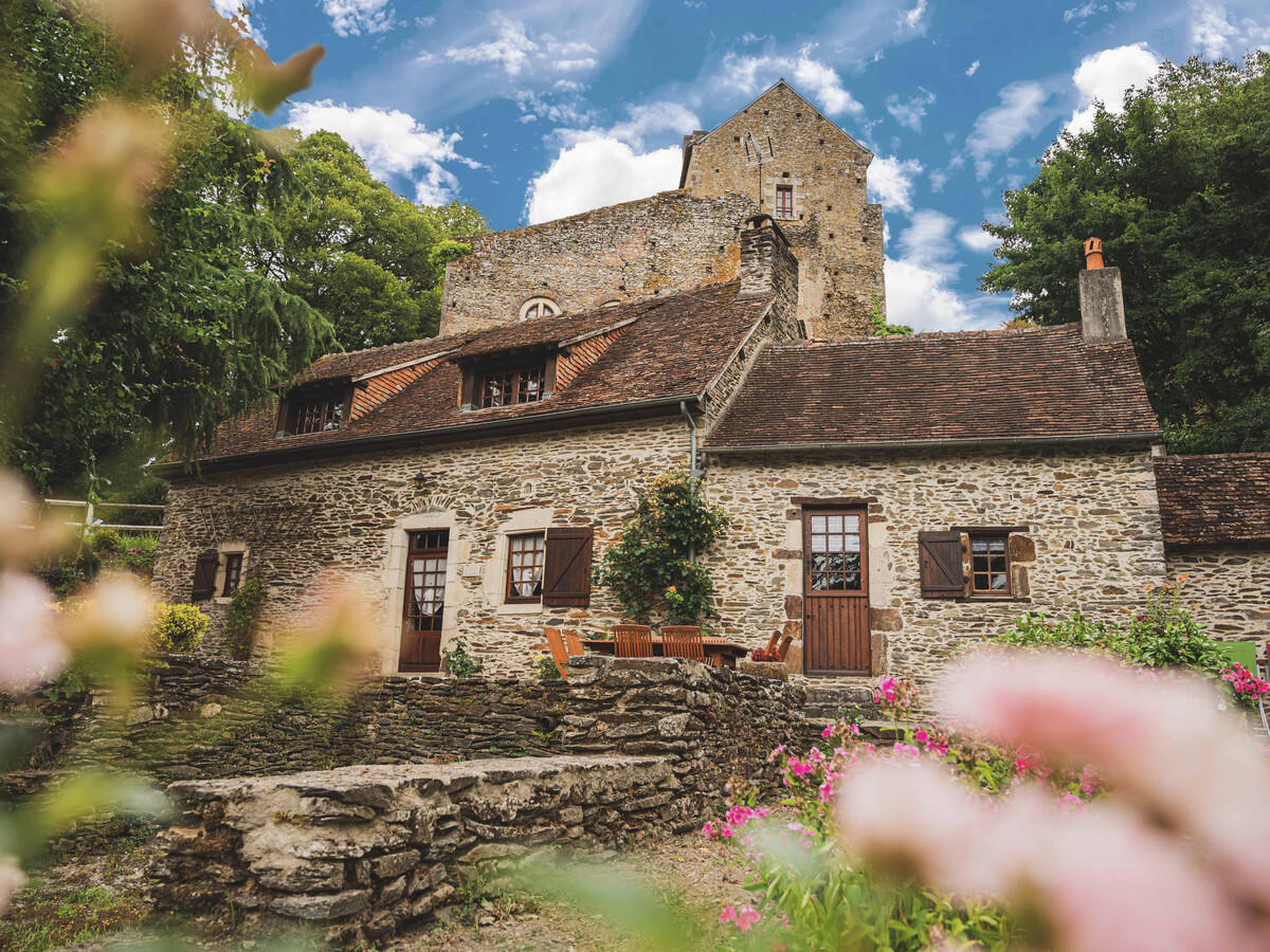Ancien moulin du XIIe avec pêche à la Vègre - Photo 9