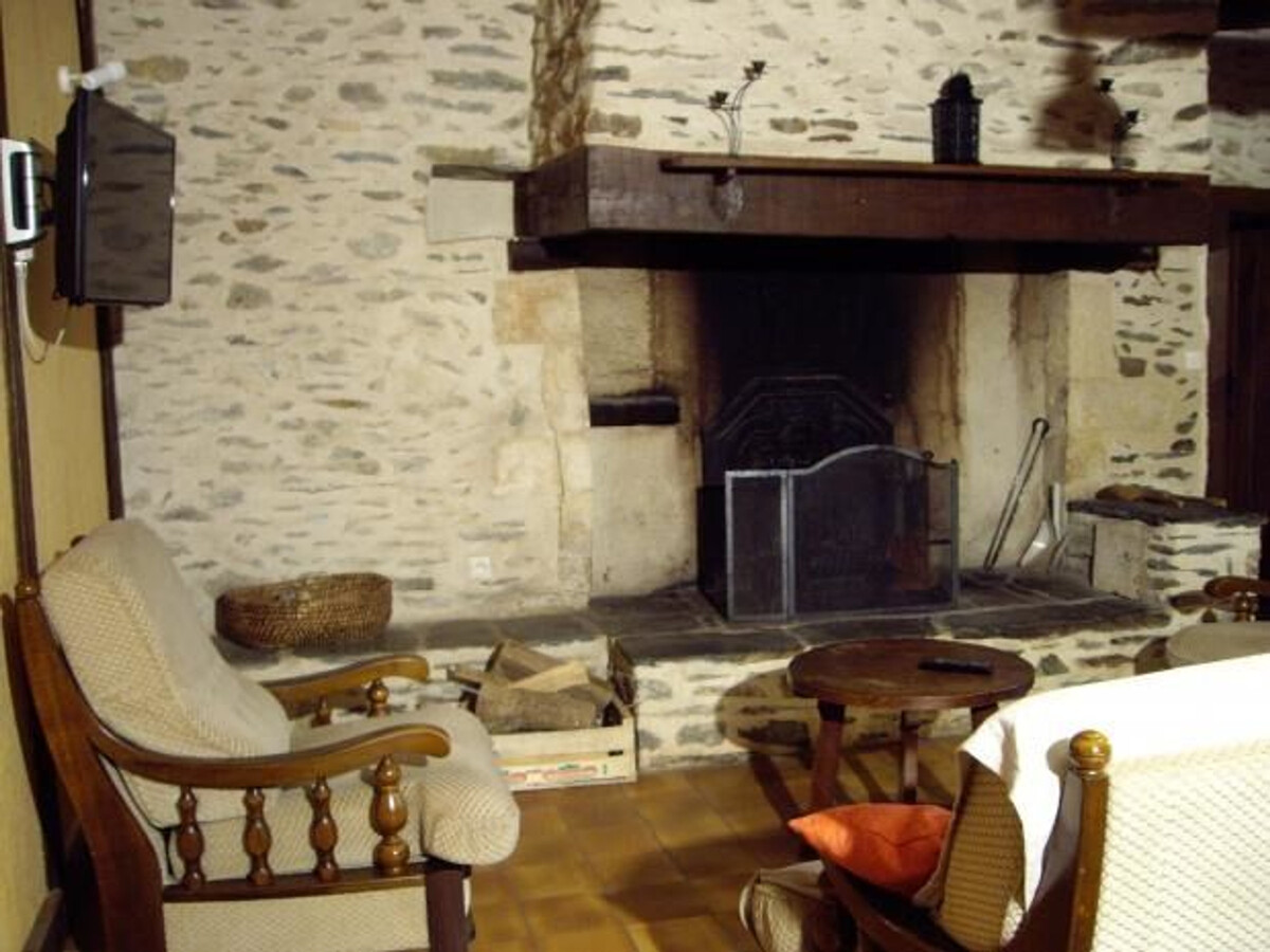 Ancien moulin du XIIe avec pêche à la Vègre - Photo 11