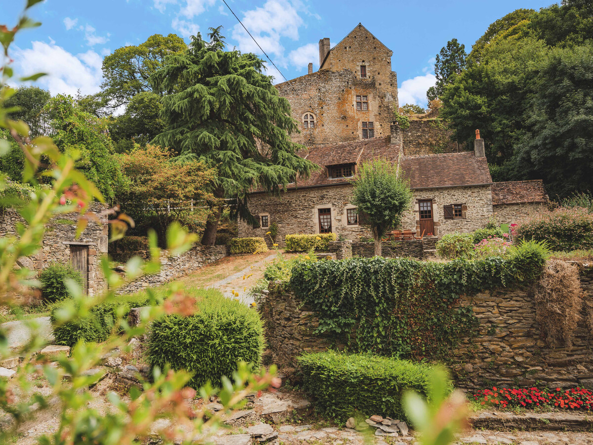 Ancien moulin du XIIe avec pêche à la Vègre - Photo 32
