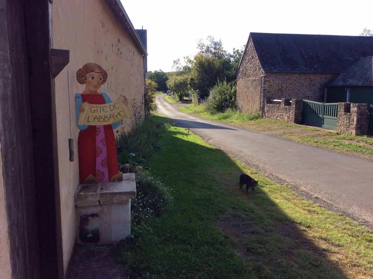 Gîte 8 pers. en forêt, PMR, terrasse – Chemiré-en-Charnie - Photo 4