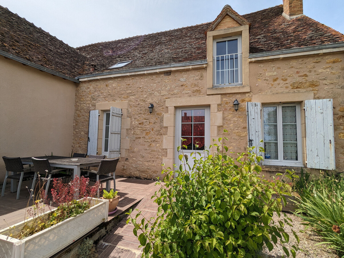 Gîte Berry 10 pers., ancienne ferme XVIIIe, jardin et parking - Photo 1