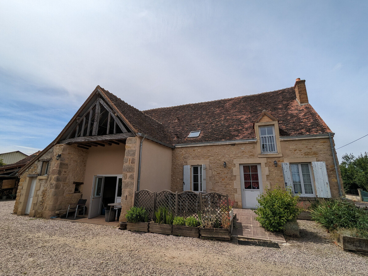 Gîte Berry 10 pers., ancienne ferme XVIIIe, jardin et parking - Photo 2
