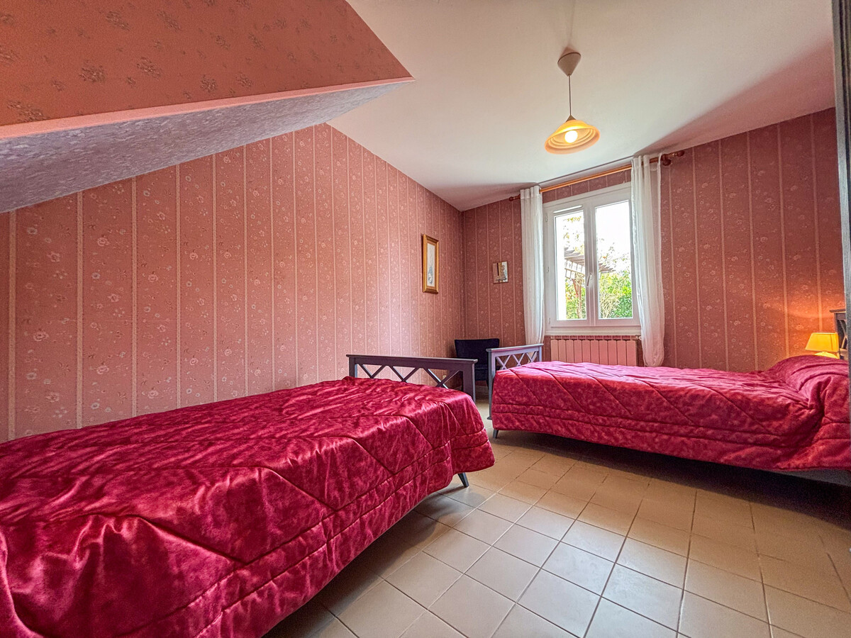 Gîte 10 pers. piscine chauffée et tennis en Berry - Photo 8