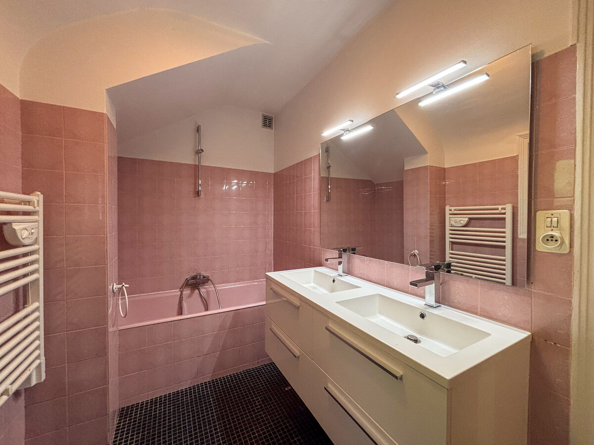 Gîte 10 pers. piscine chauffée et tennis en Berry - Photo 20