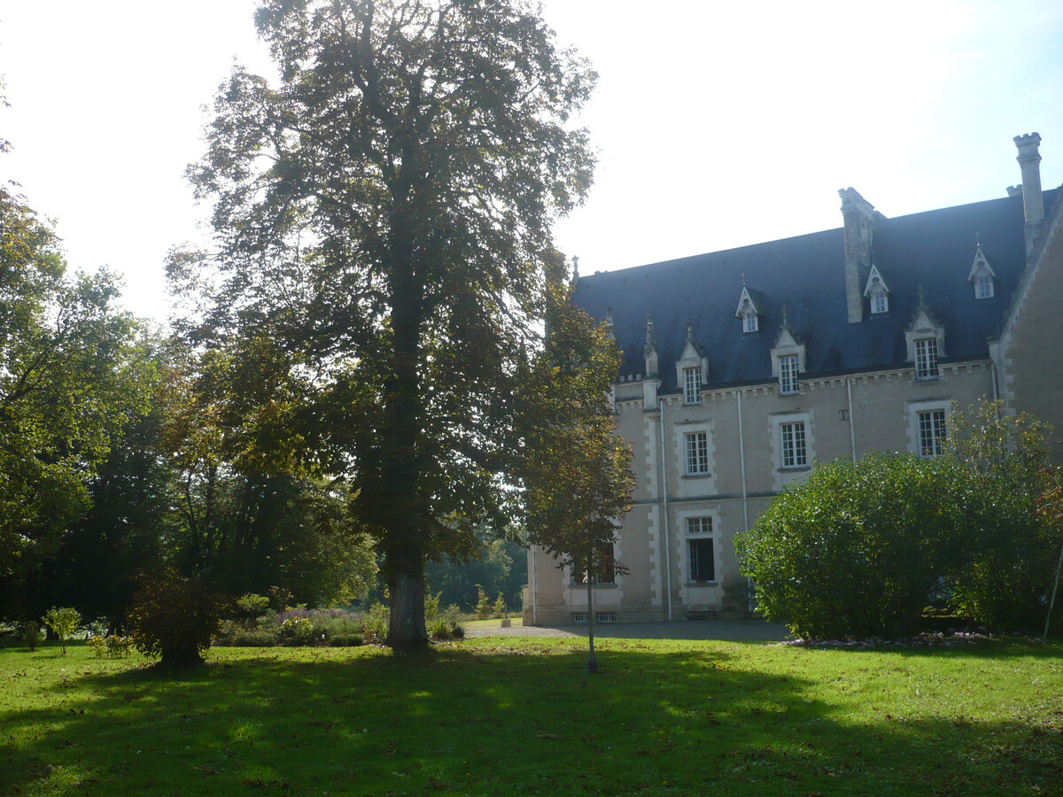 Gîte 8 pers. dans château XVIIIe avec musée à Arthon - Photo 8
