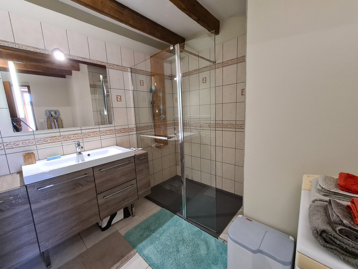 Longère en Brenne avec jardin 2000m², piscine partagée - Photo 3