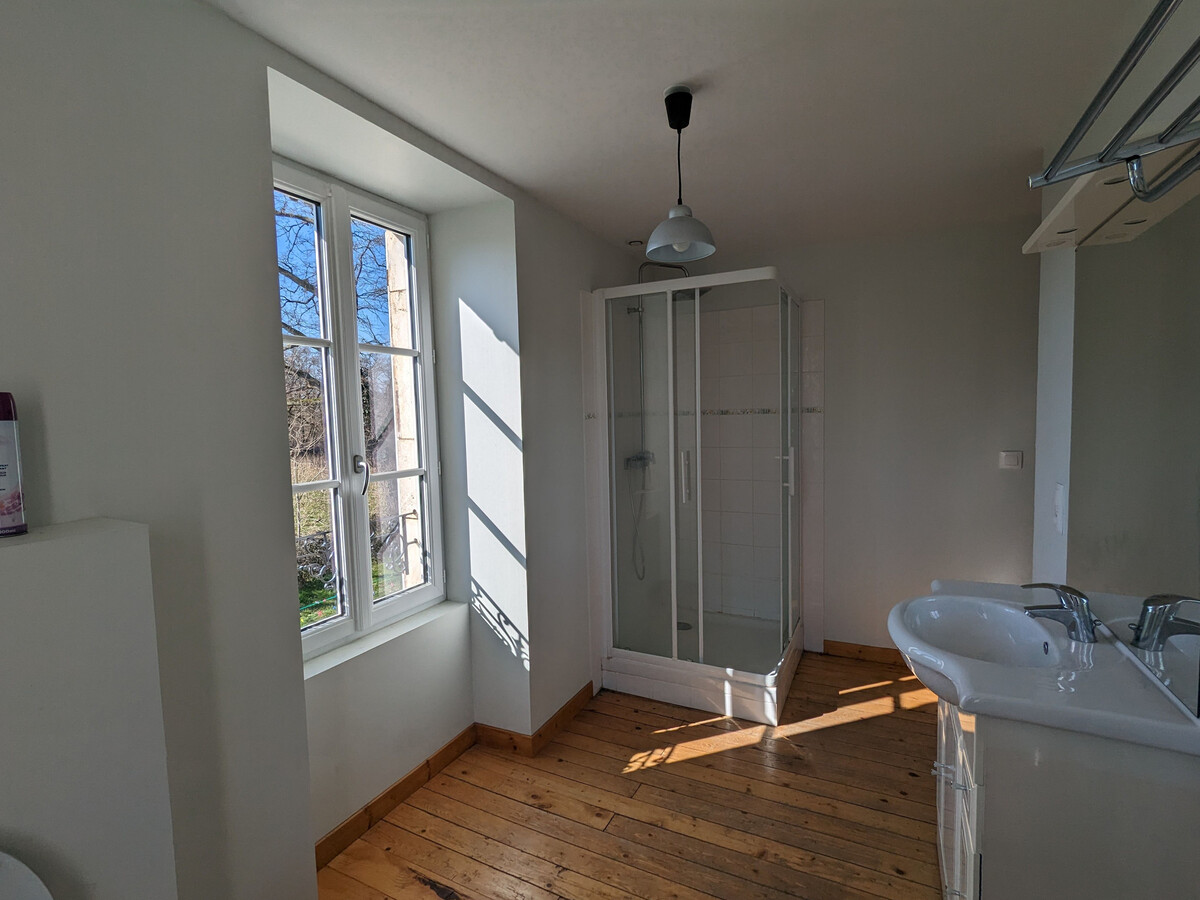 Maison de maître Berry : 250 ha, étang et cerfs - Photo 5