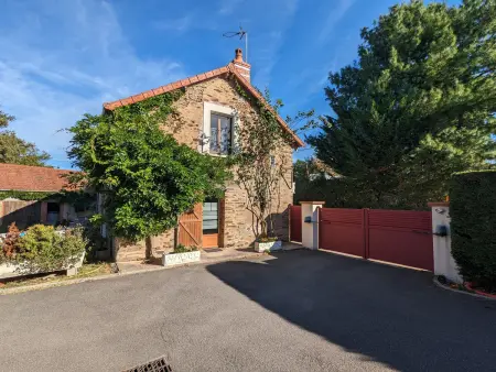 Gîte en pierre 6 pers. avec terrain de jeux et base nautique à 15 min - Photo 9