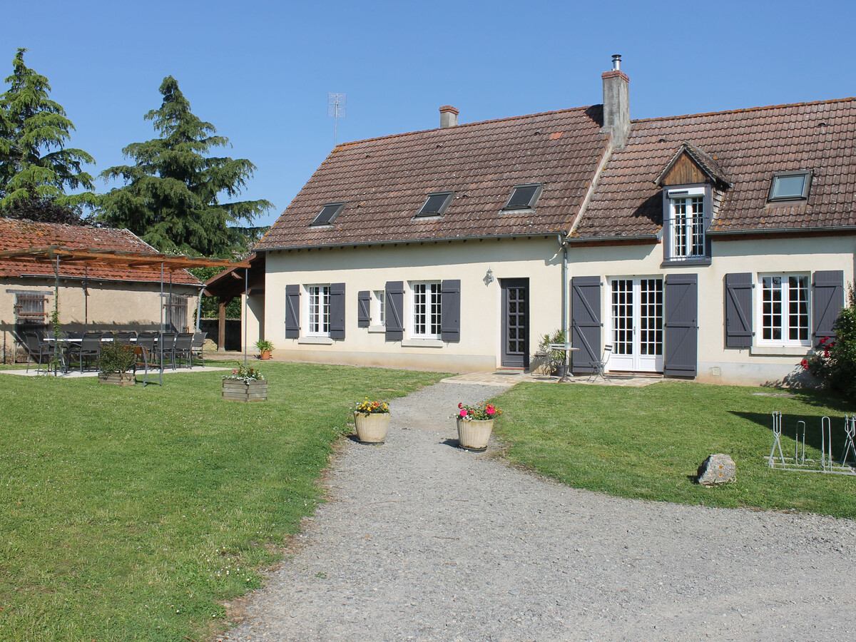 Le Tilleul : gîte 12 pers. à Sarzay, 2000 m² de nature - Photo 1