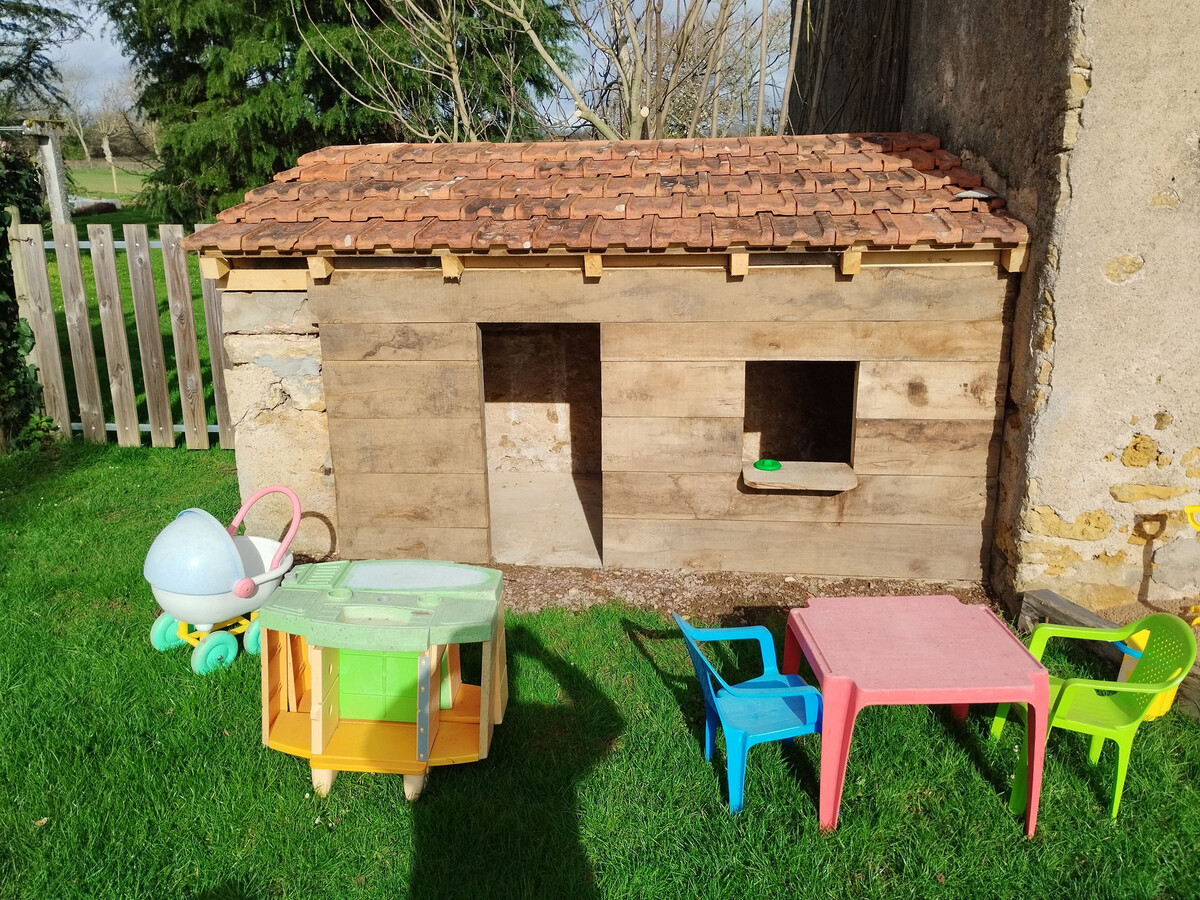 Le Tilleul : gîte 12 pers. à Sarzay, 2000 m² de nature - Photo 4