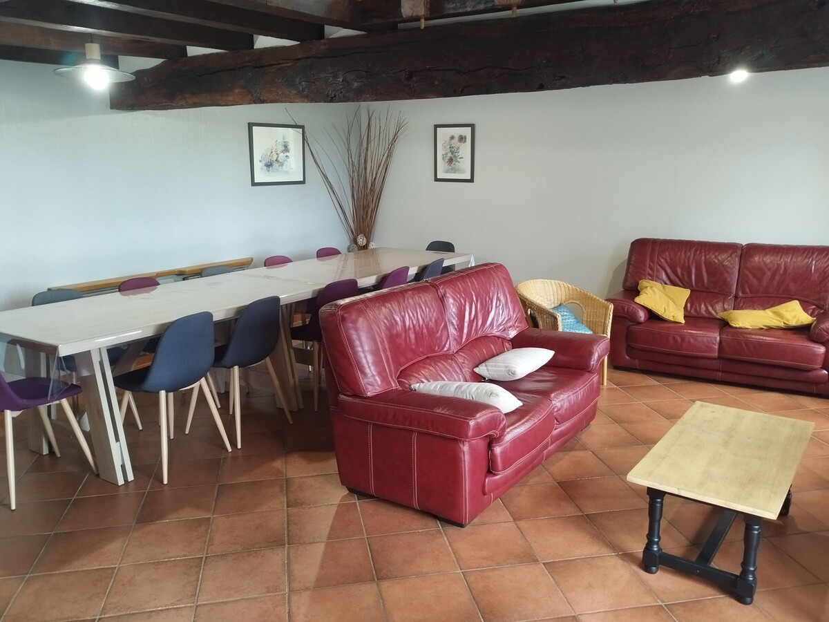 Le Tilleul : gîte 12 pers. à Sarzay, 2000 m² de nature - Photo 7