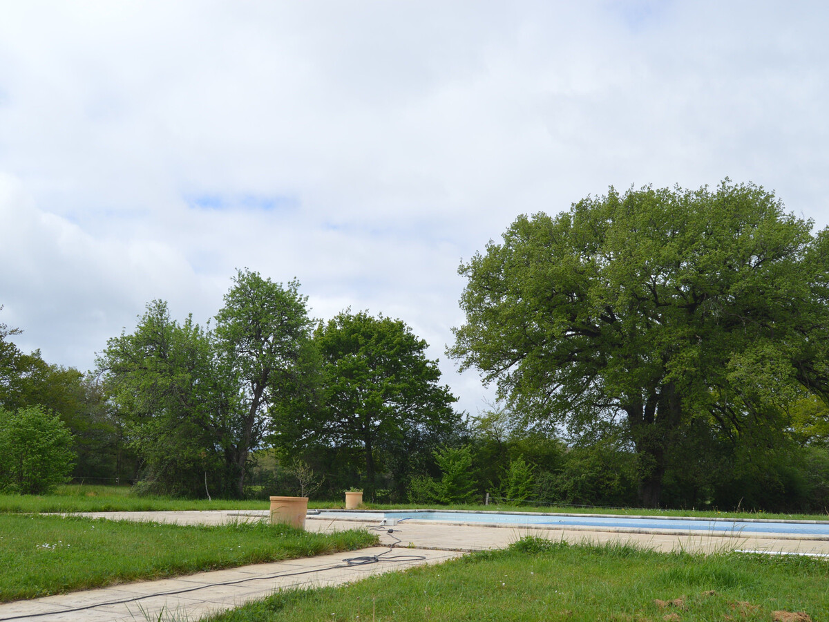Gîte 6 personnes avec piscine partagée en Brenne - Photo 6