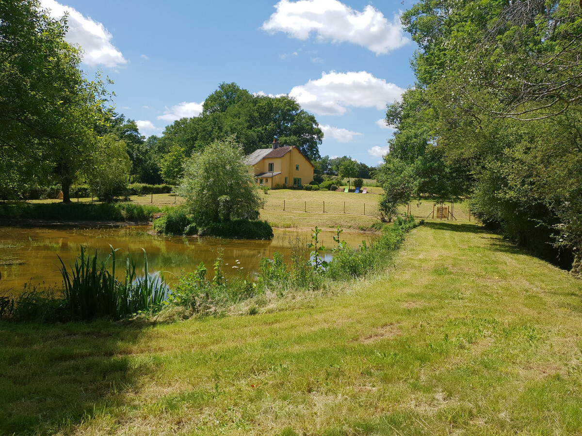 Gîte familial 6 pers. avec plan d'eau et salle de jeux - Photo 18