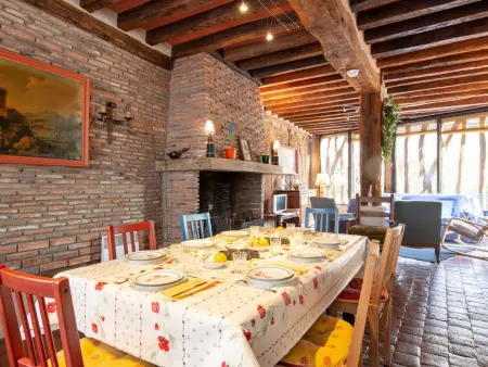 Gîte de charme 6 pers. à Bellegarde, cour et jardin : photo 7