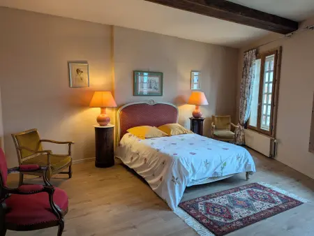 Gîte de charme 6 pers. à Bellegarde, cour et jardin : photo 11