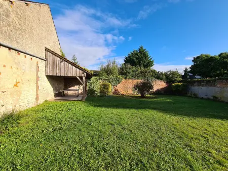 Gîte de charme 6 pers. à Bellegarde, cour et jardin : photo 27