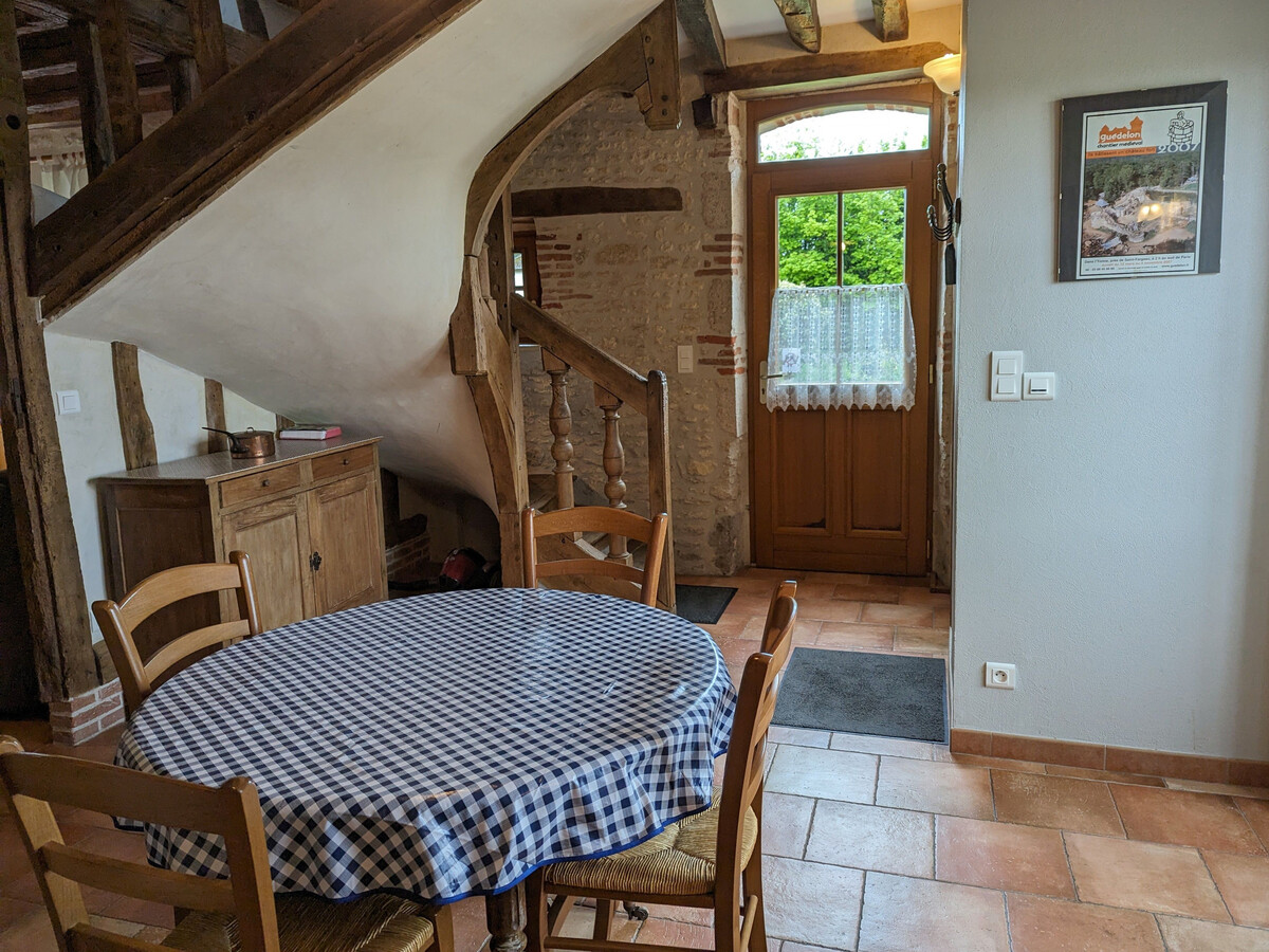 Gîte XVIIe siècle avec terrasse et ping-pong à Lorcy - Photo 6