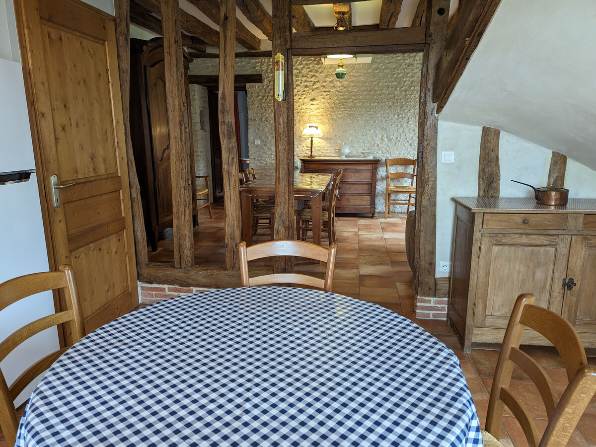 Gîte XVIIe siècle avec terrasse et ping-pong à Lorcy - Photo 7