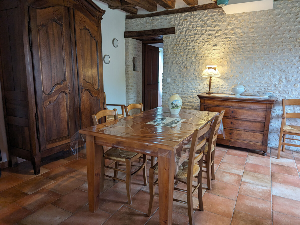 Gîte XVIIe siècle avec terrasse et ping-pong à Lorcy - Photo 13